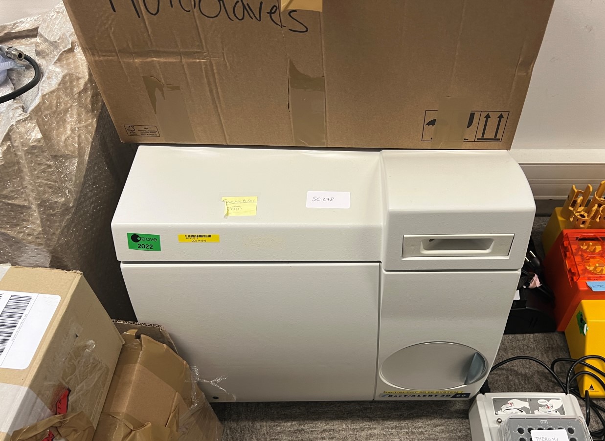 BIOMERIEUX BacT/ALERT 3D 60 - Automated Microbial Detection System (2022)